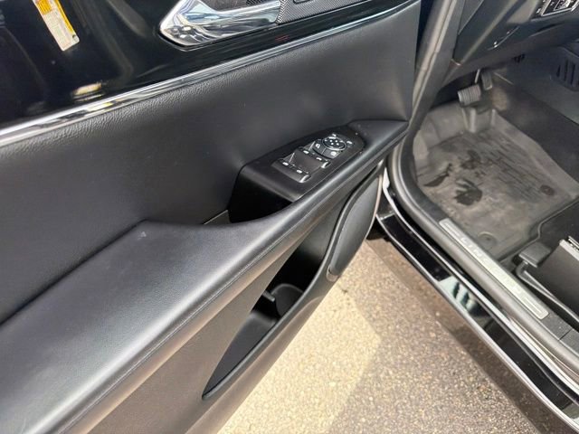 Used 2023 Lincoln Nautilus Reserve w/ Luxury Package image 16