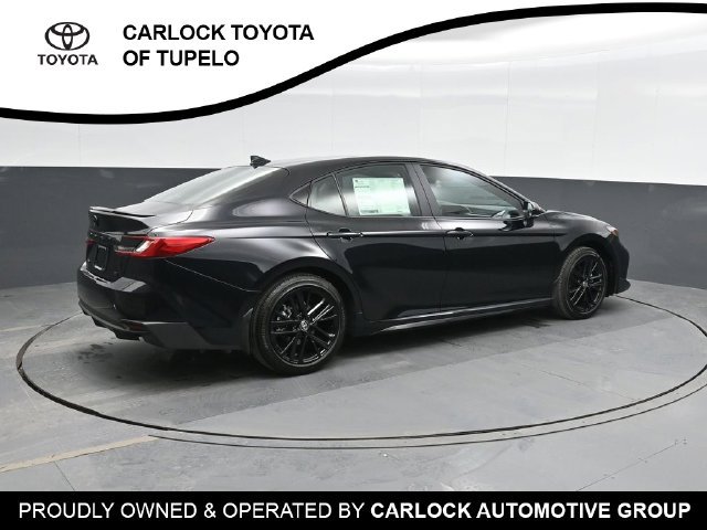Used 2026 Toyota Camry SE w/ Convenience Package FWD image 3