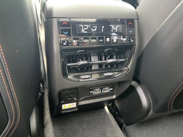 Used 2022 Jeep Grand Cherokee Summit AWD/4WD image 31