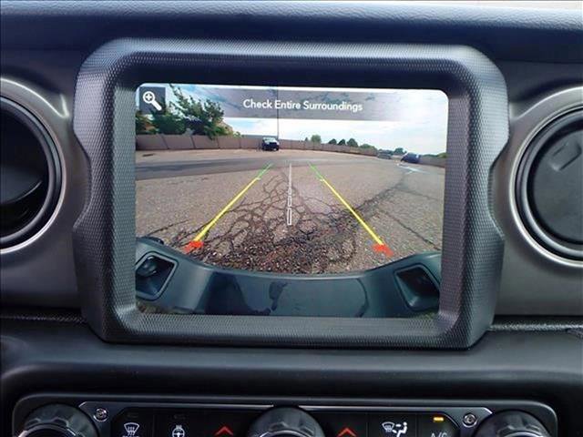 Used 2022 Jeep Gladiator Sport image 15