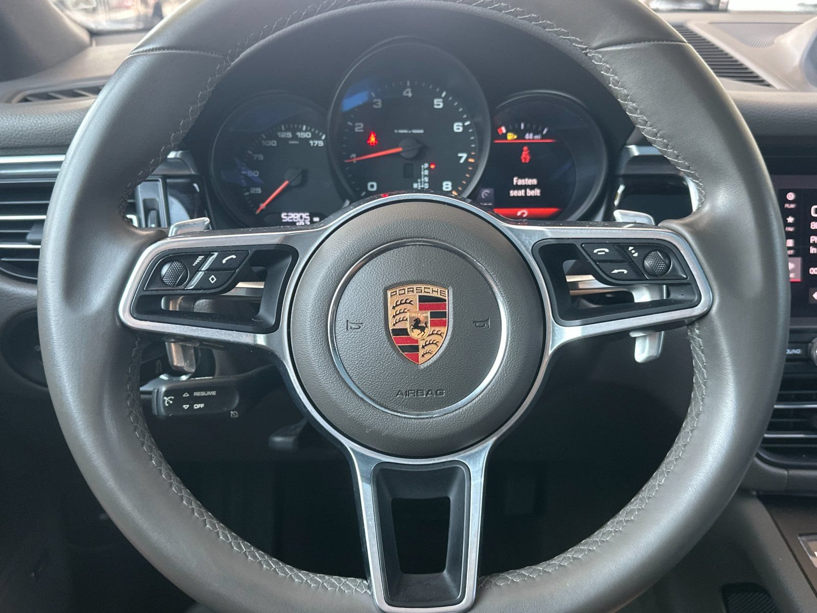 Used 2019 Porsche Macan AWD/4WD image 23