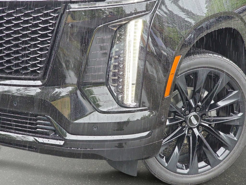 Used 2025 Cadillac Escalade Sport Platinum w/ LPO, ONYX Package AWD/4WD image 36