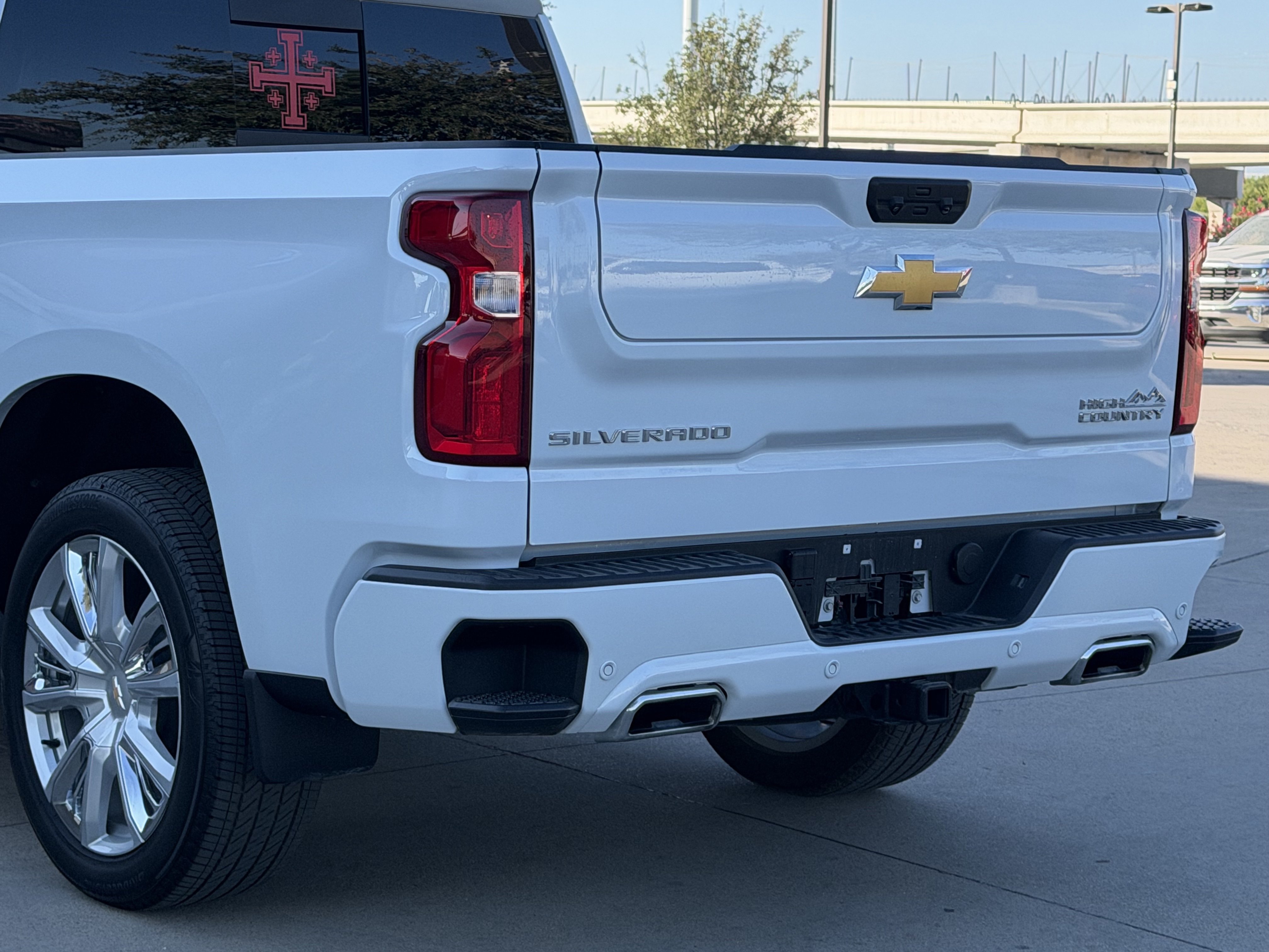 Used 2026 Chevrolet Silverado 1500 High Country w/ High Country Premium Package AWD/4WD image 7