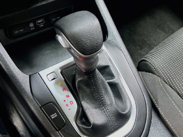 Used 2020 Kia Forte LXS FWD image 16