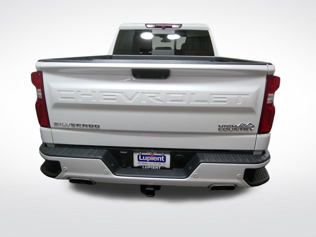 Used 2022 Chevrolet Silverado 1500 High Country w/ Z71 Off-Road Package AWD/4WD image 5