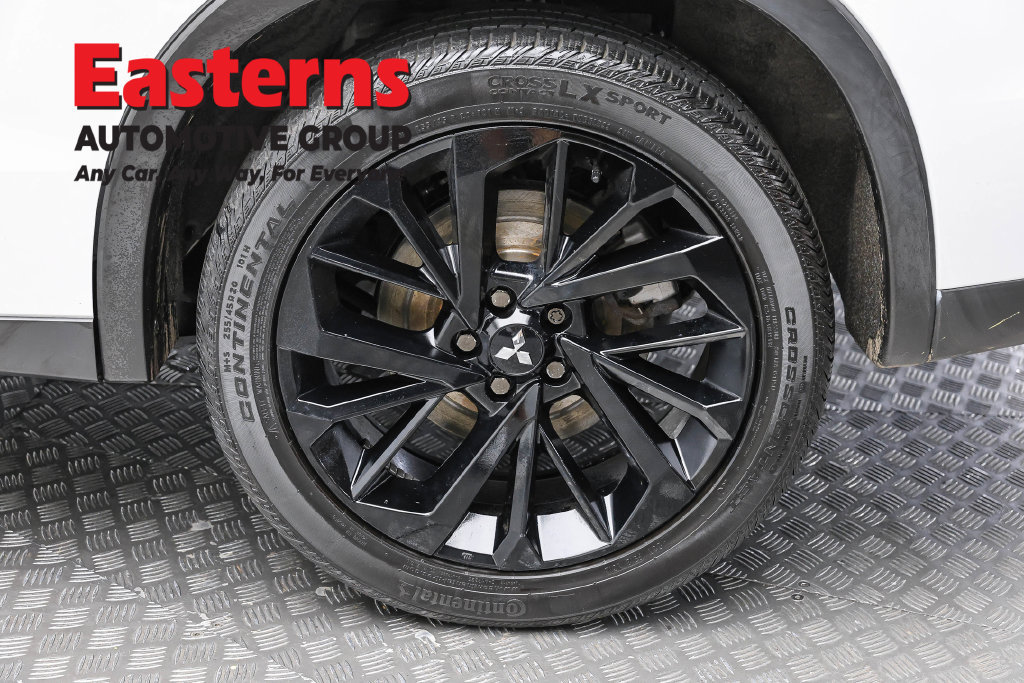 Used 2023 Mitsubishi Outlander SE Black Edition AWD/4WD image 10