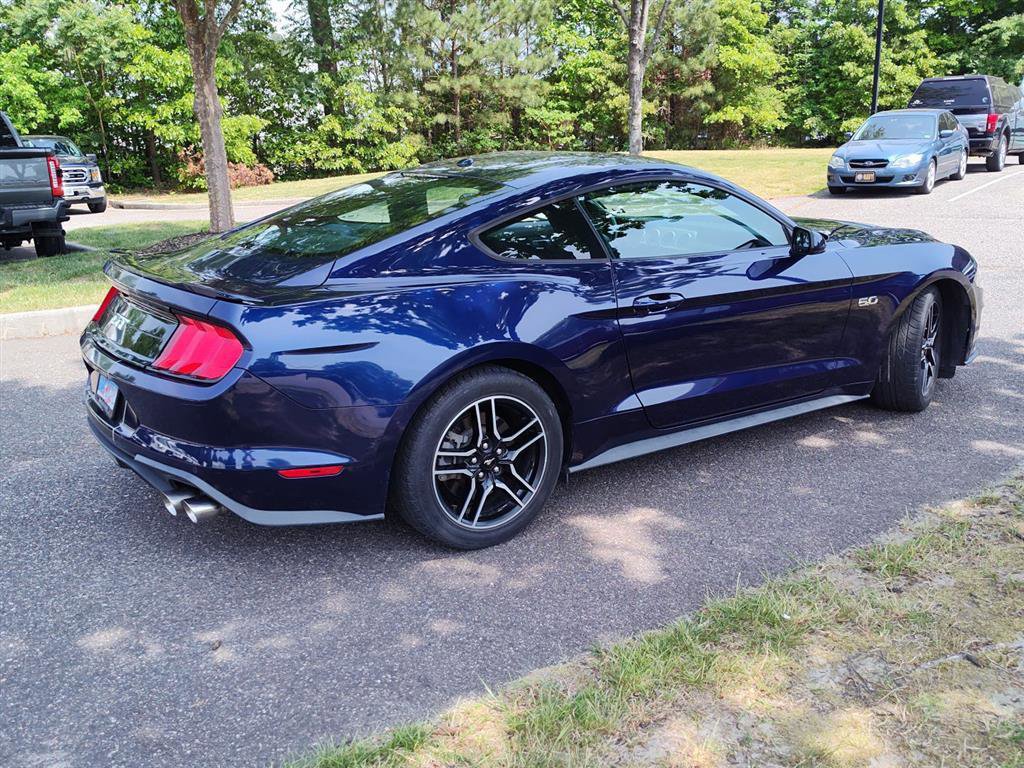 Used 2020 Ford Mustang GT RWD image 4