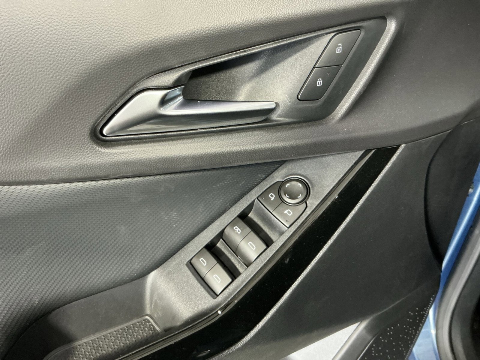 New 2026 Chevrolet Equinox LT AWD/4WD image 16