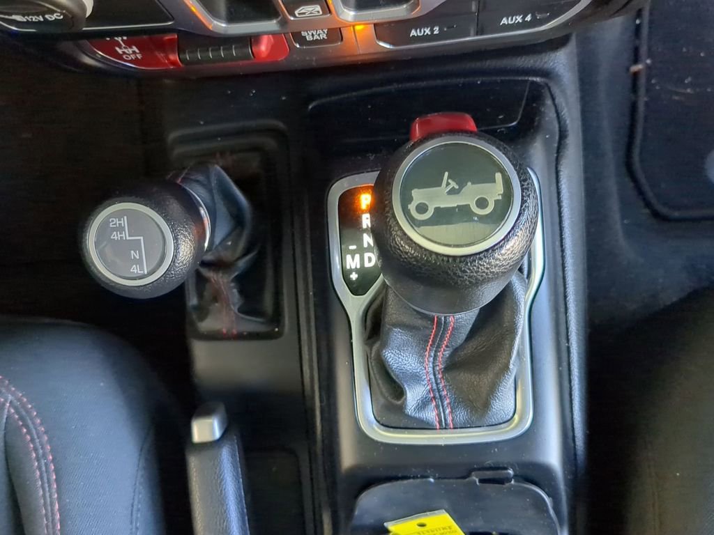 Used 2018 Jeep Wrangler Unlimited Rubicon w/ Dual Top Group image 9