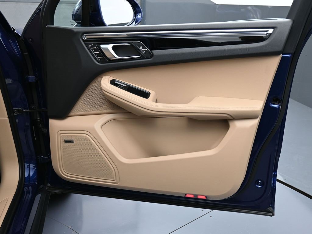 New 2026 Porsche Macan image 29