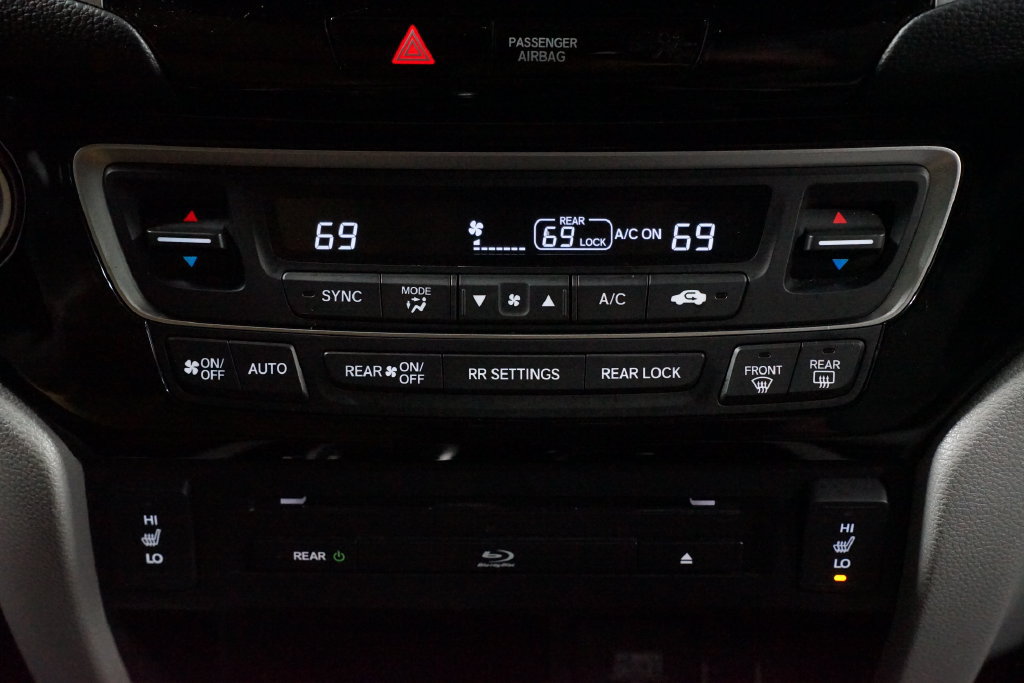Used 2017 Honda Pilot Touring image 20