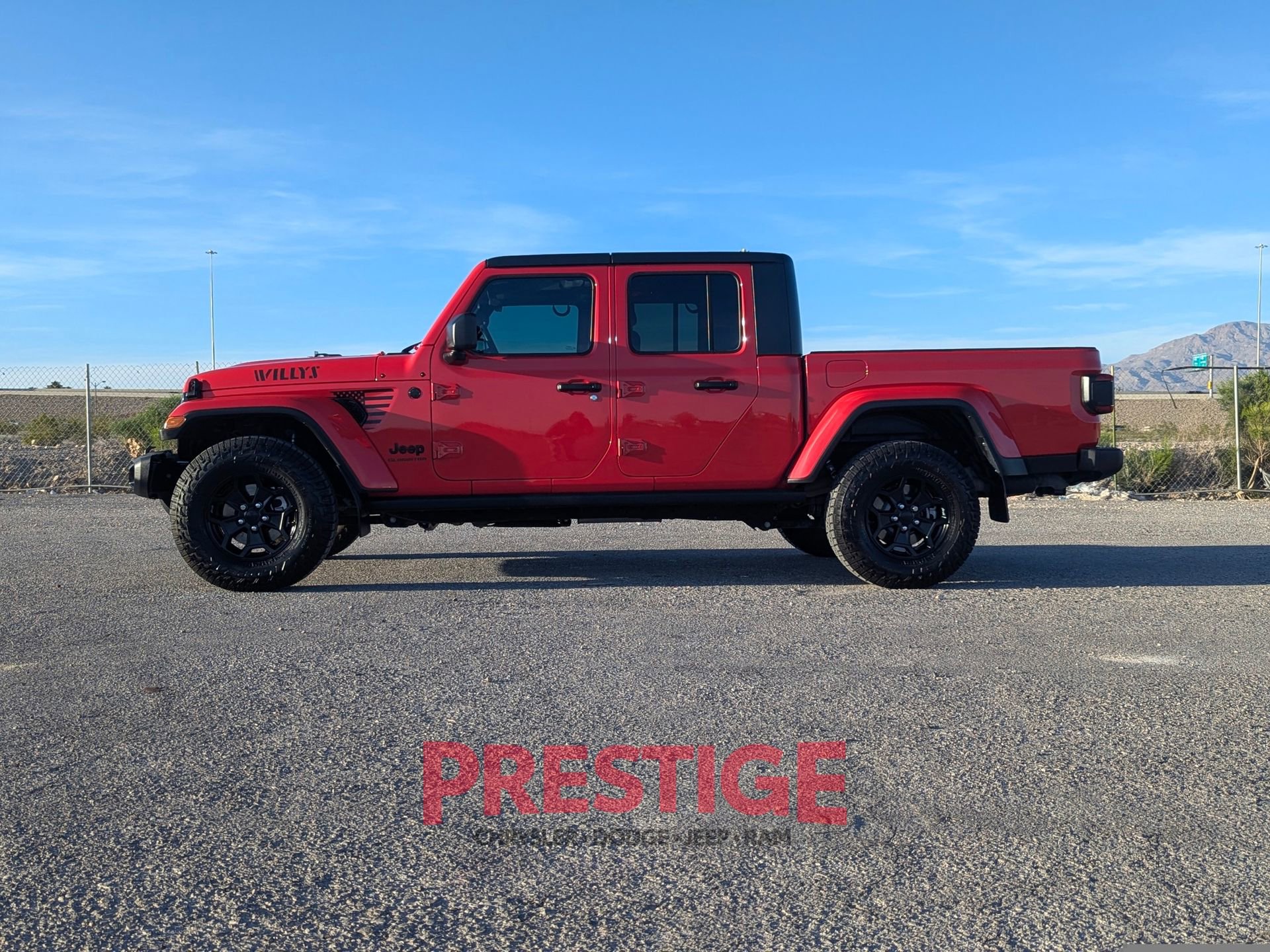 Used 2021 Jeep Gladiator Willys image 14