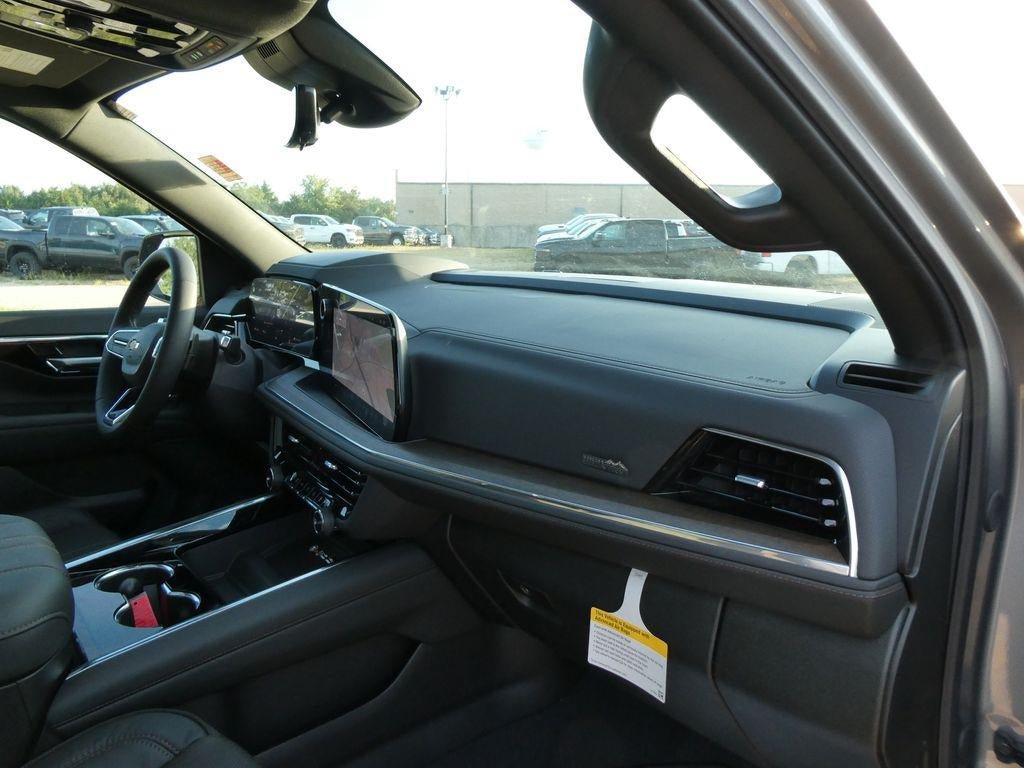 New 2026 Chevrolet Suburban High Country AWD/4WD image 11