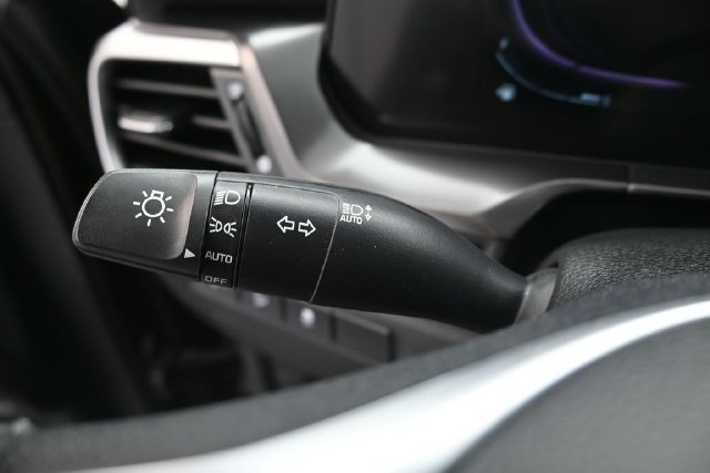Used 2023 Kia Telluride S FWD image 17