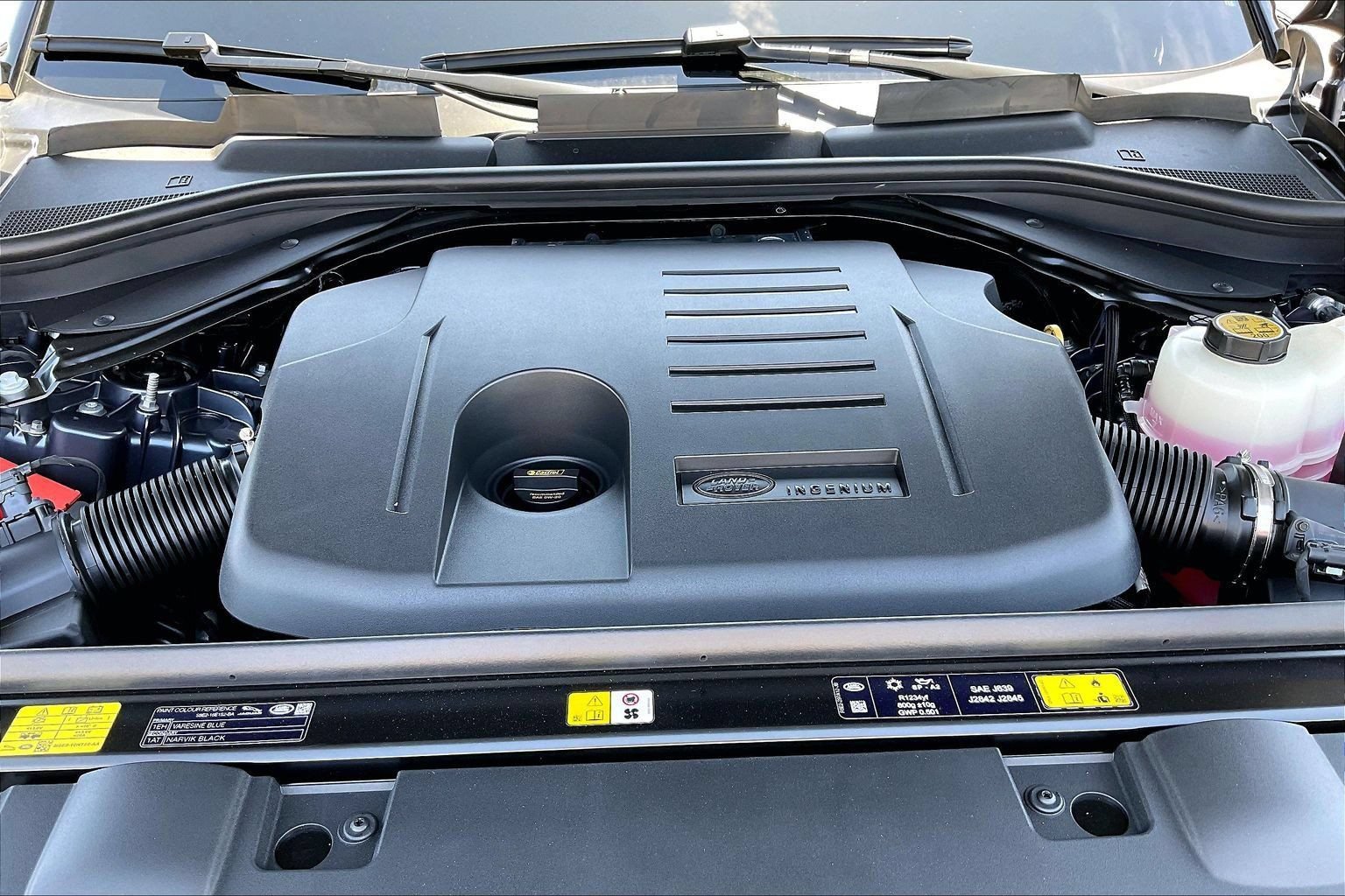 New 2026 Land Rover Range Rover Sport SE AWD/4WD image 17