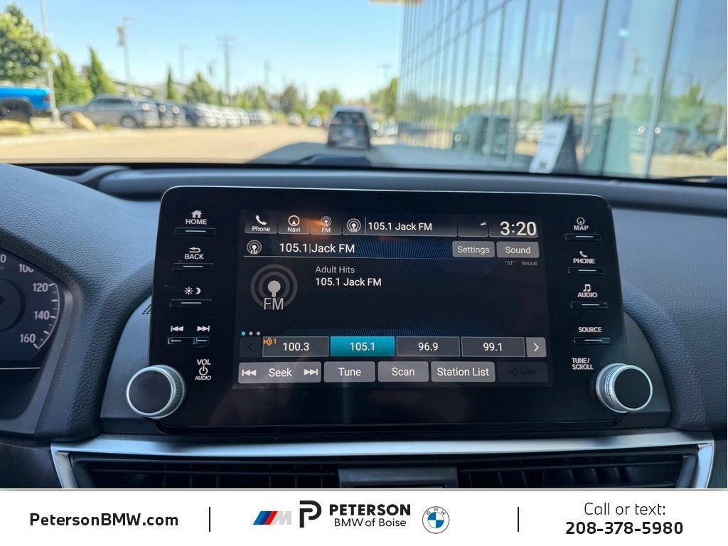 Used 2018 Honda Accord Touring image 23