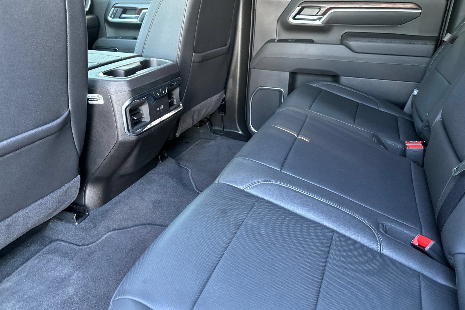 Certified 2025 GMC Sierra 2500 SLT w/ SLT Premium Package AWD/4WD image 13
