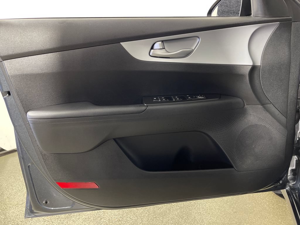 Used 2023 Kia Forte LXS FWD image 19