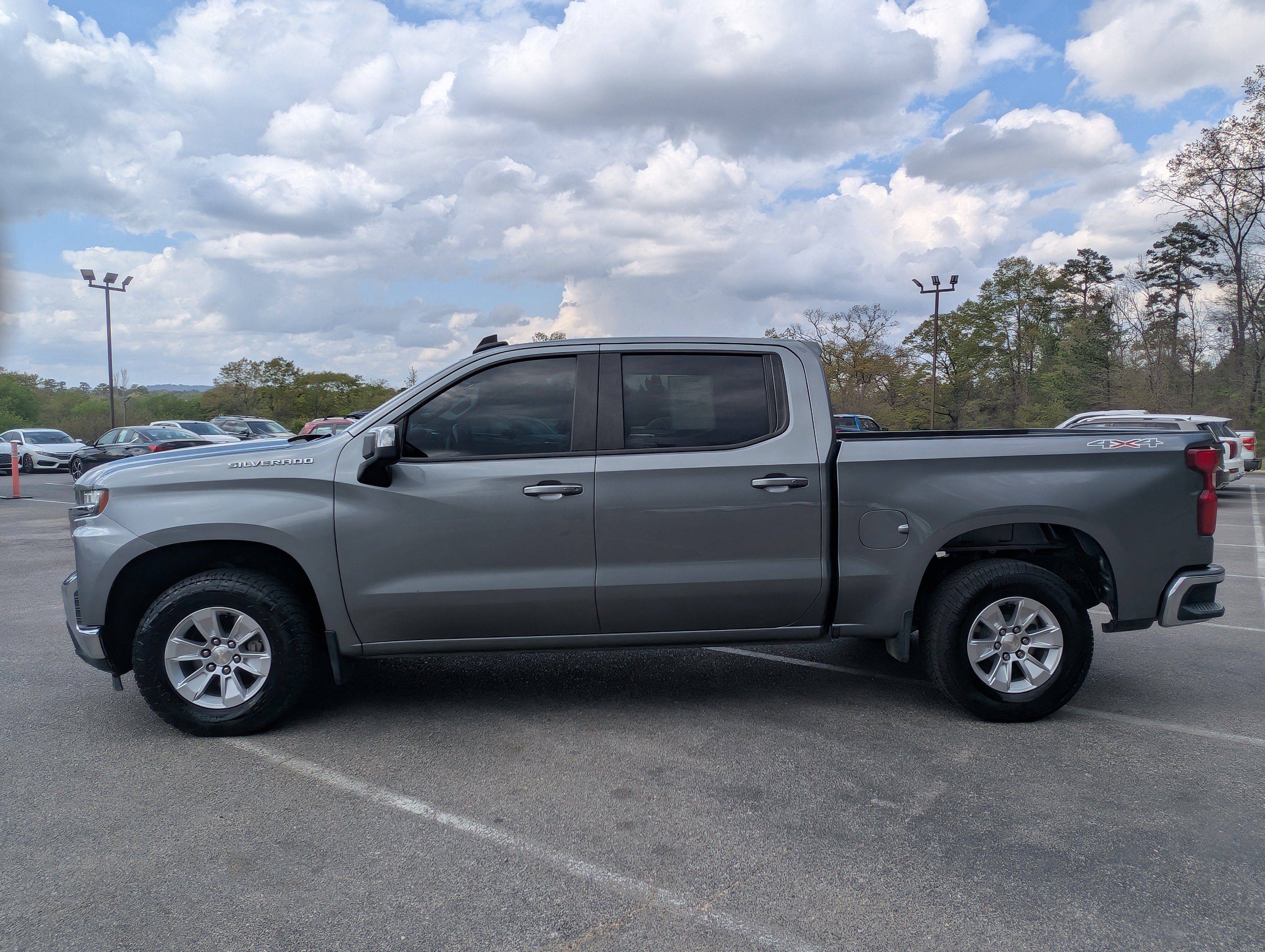 Used 2019 Chevrolet Silverado 1500 LT w/ All-Star Edition AWD/4WD image 6