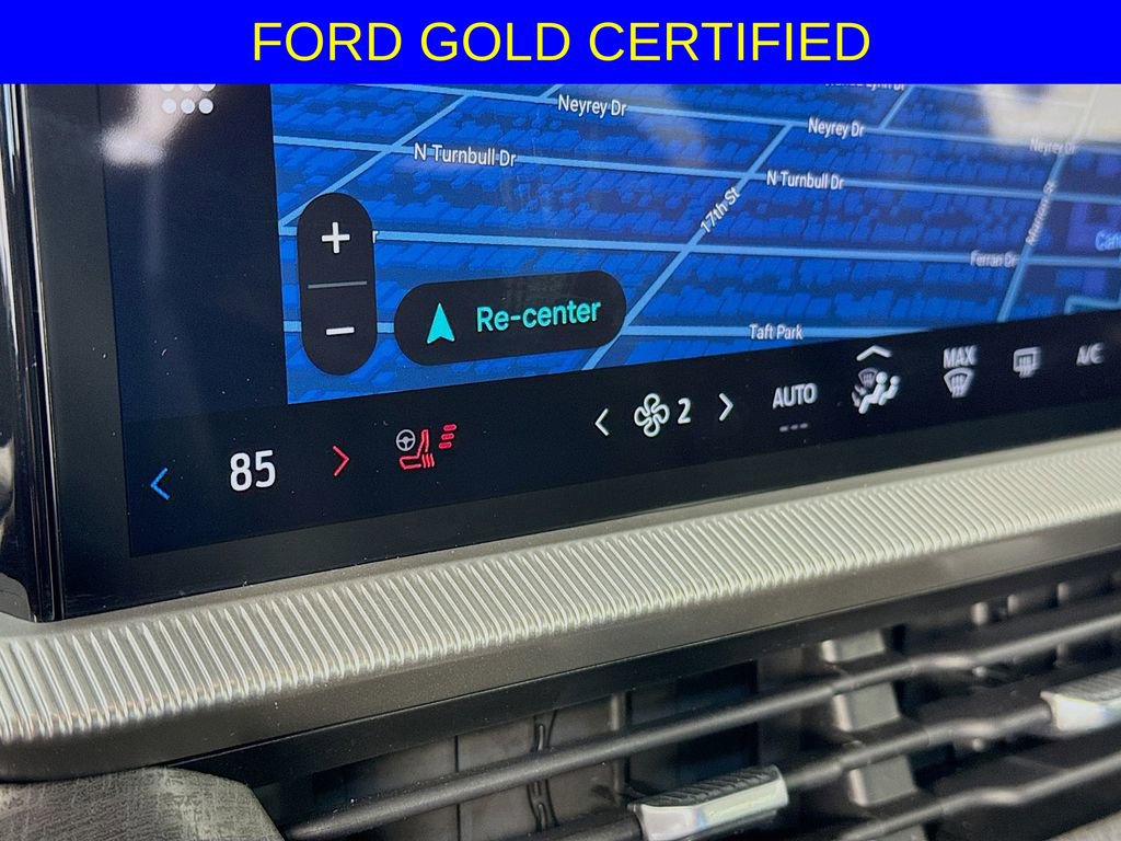 Used 2025 Ford Explorer Platinum w/ LUX Leather Package image 16