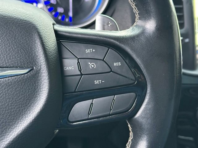 Used 2022 Chrysler 300 S image 39