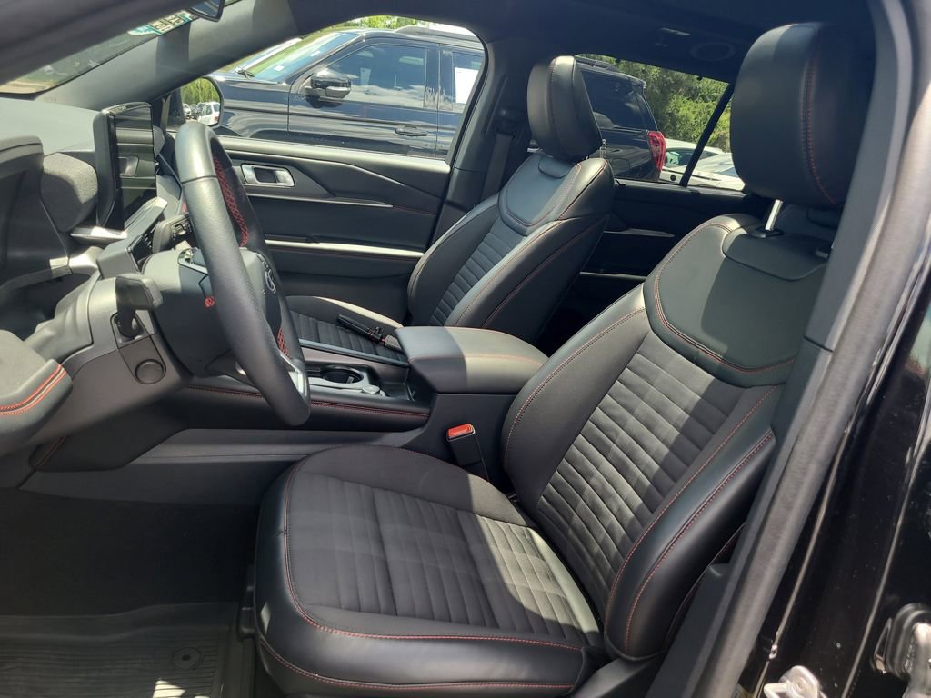 Used 2025 Ford Explorer ST-Line w/ Premium Package AWD/4WD image 18