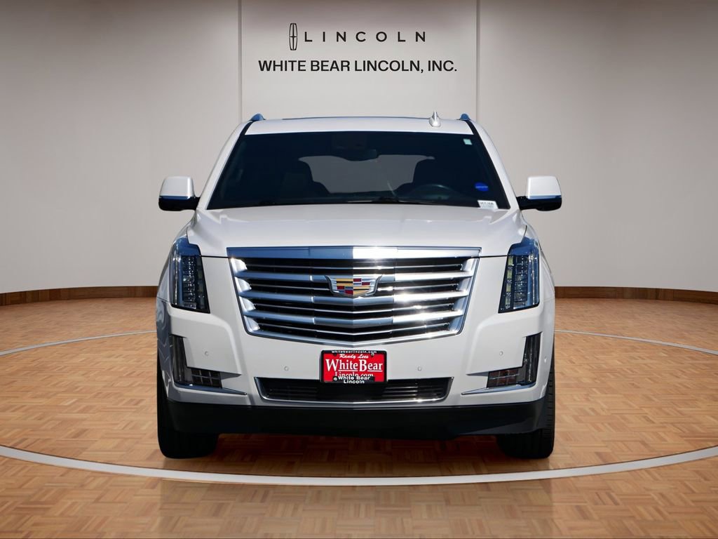 Used 2020 Cadillac Escalade Platinum AWD/4WD image 2