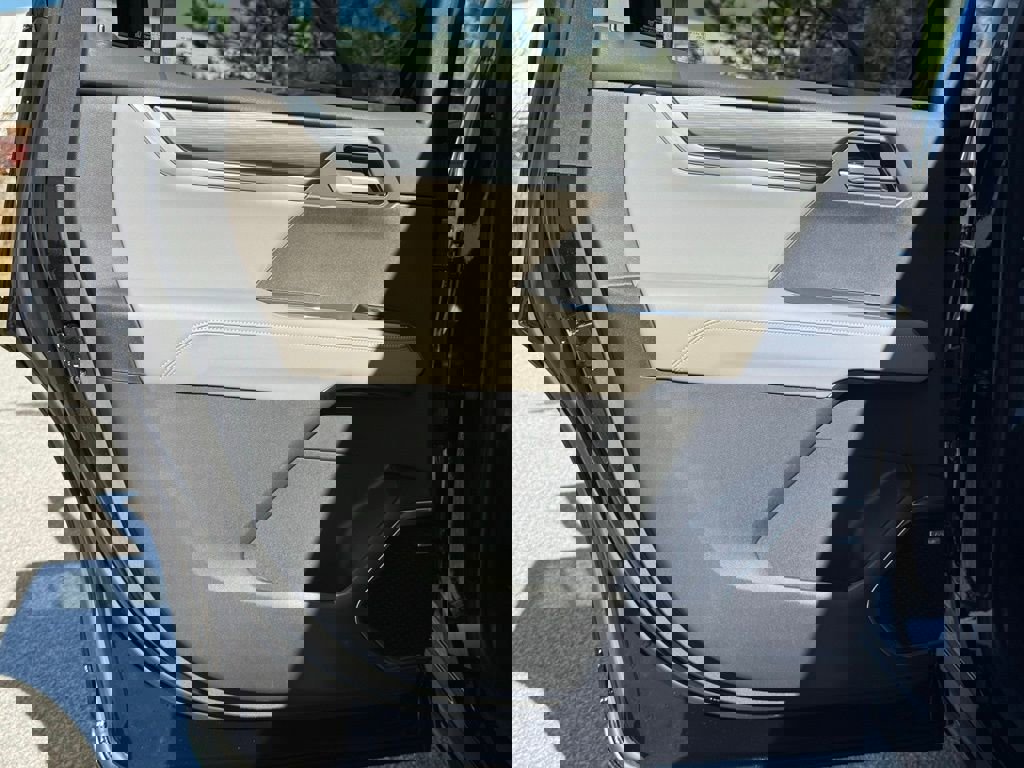 New 2026 GMC Acadia Elevation image 21