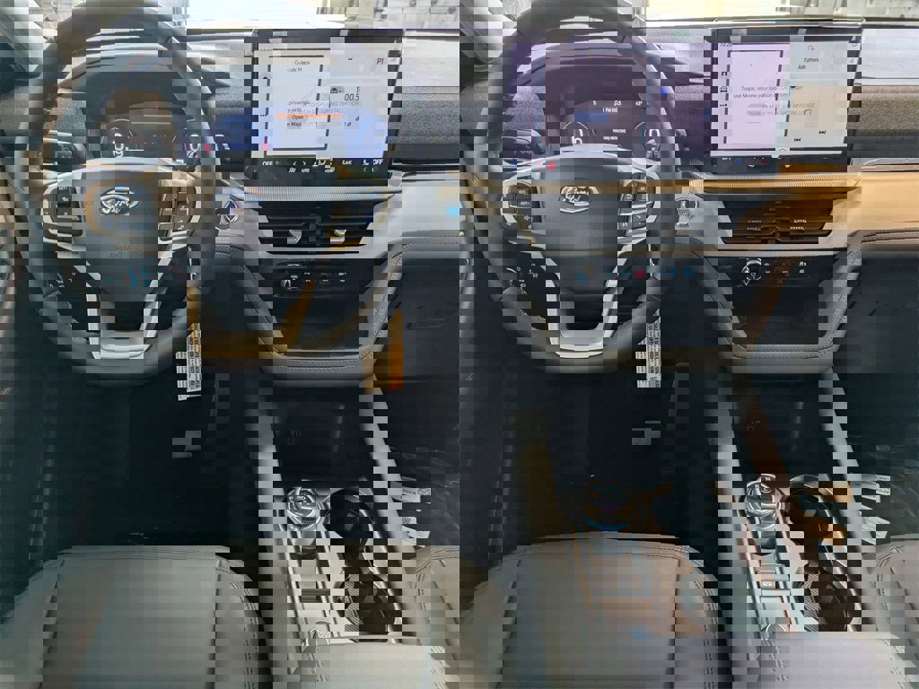 New 2026 Ford Explorer Active w/ Active Comfort Package image 17