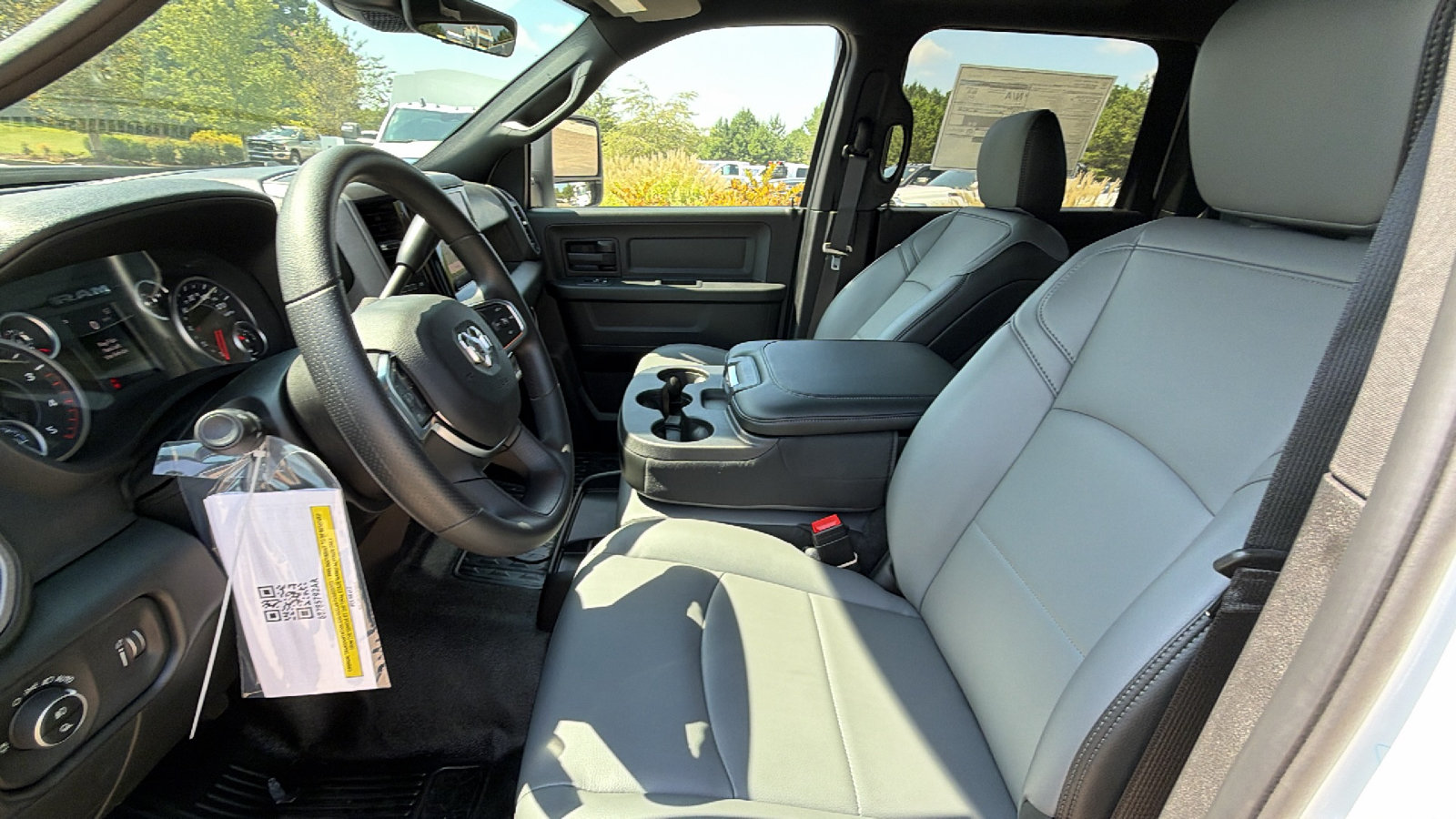 New 2027 RAM 3500 Tradesman w/ Chrome Appearance Group A AWD/4WD image 16