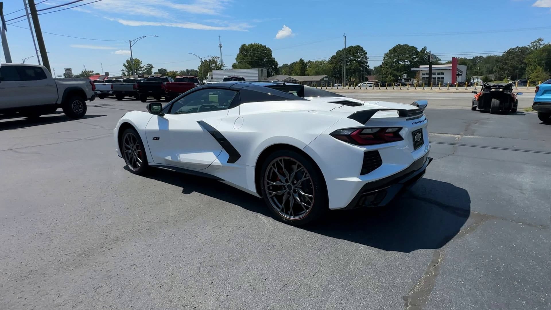 Used 2023 Chevrolet Corvette Stingray Premium Conv w/ Z51 Performance Package RWD image 6