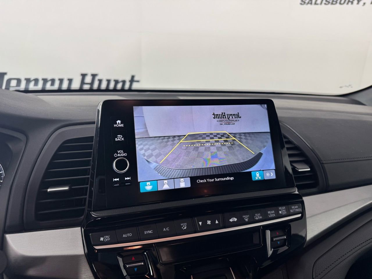 Used 2025 Honda Odyssey Sport-L image 16
