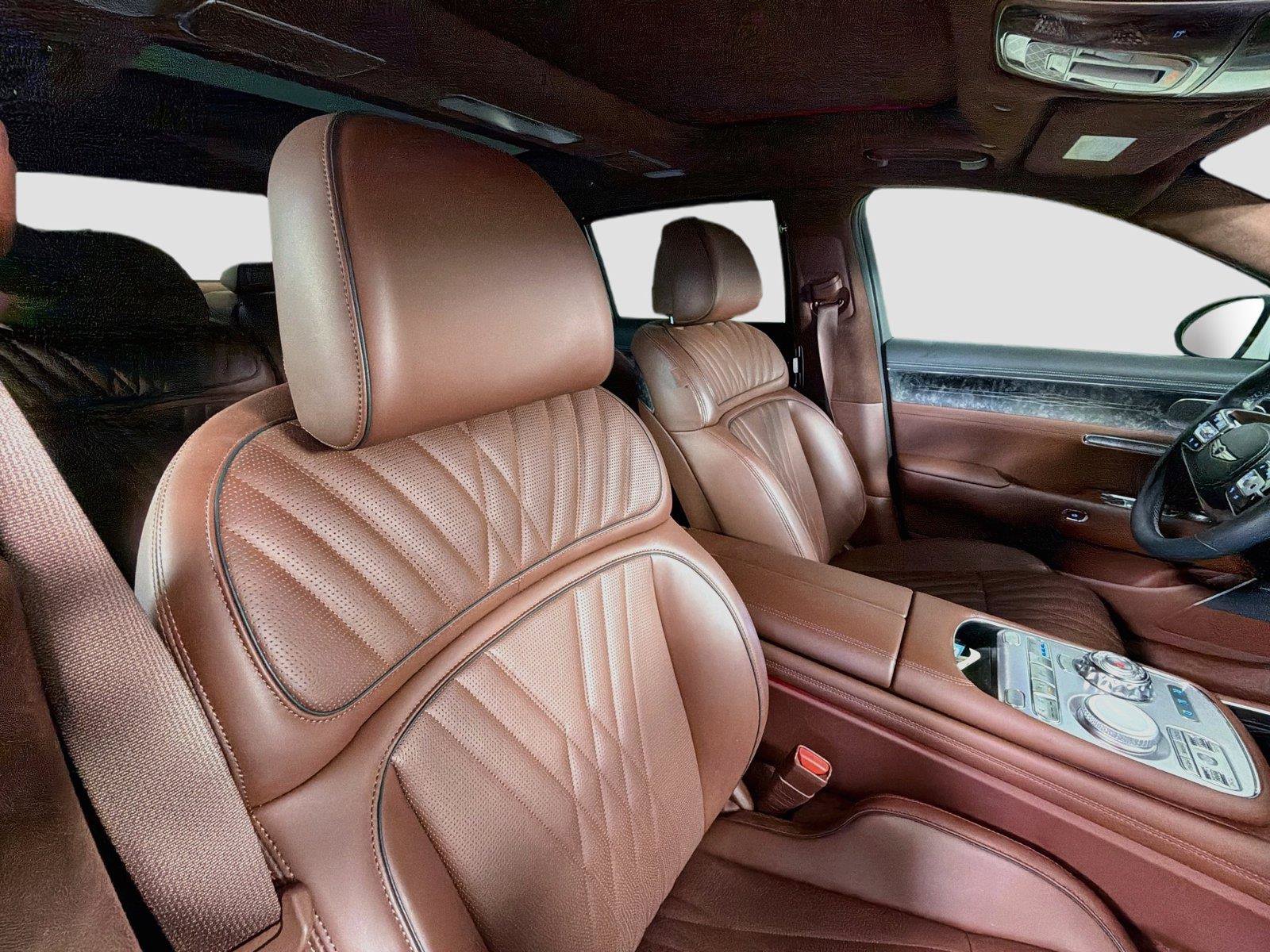 Used 2023 Genesis G90 3.5T AWD/4WD image 28