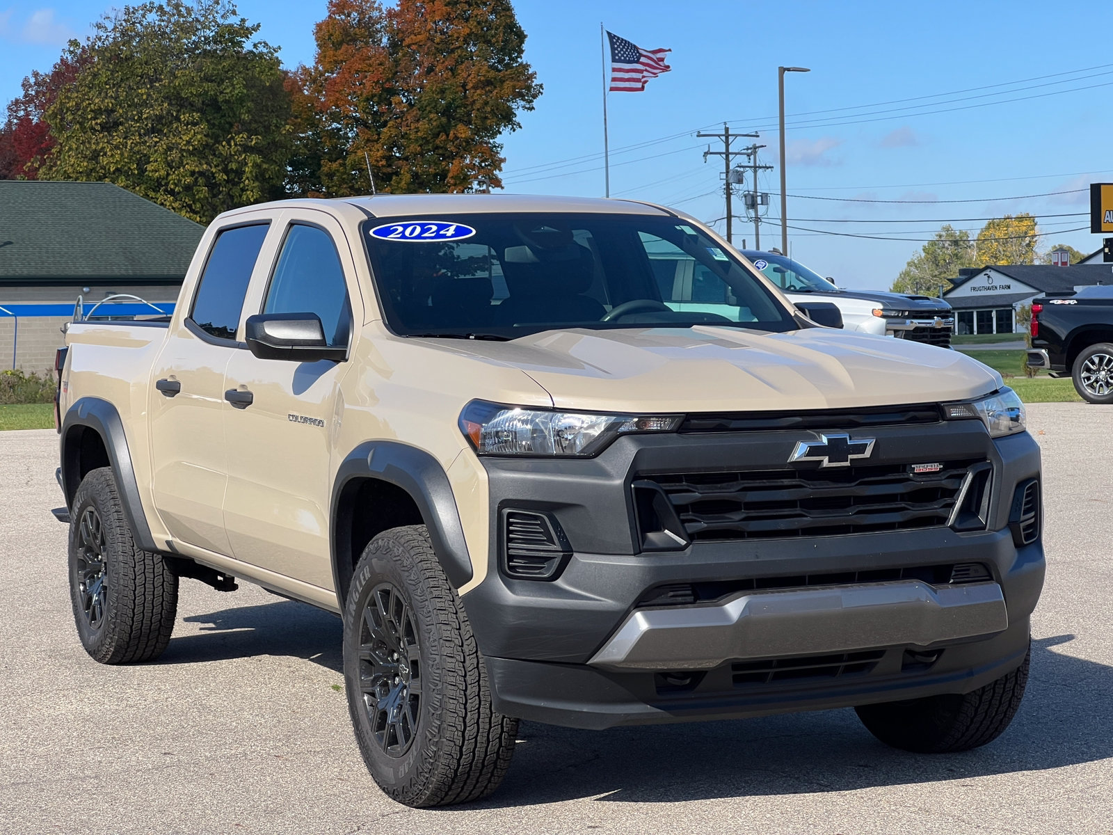 Used 2024 Chevrolet Colorado Trail Boss w/ Advanced Trailering Package AWD/4WD image 40