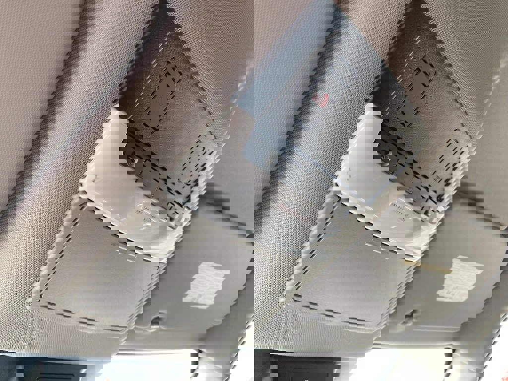 Used 2025 Nissan Rogue SV image 28