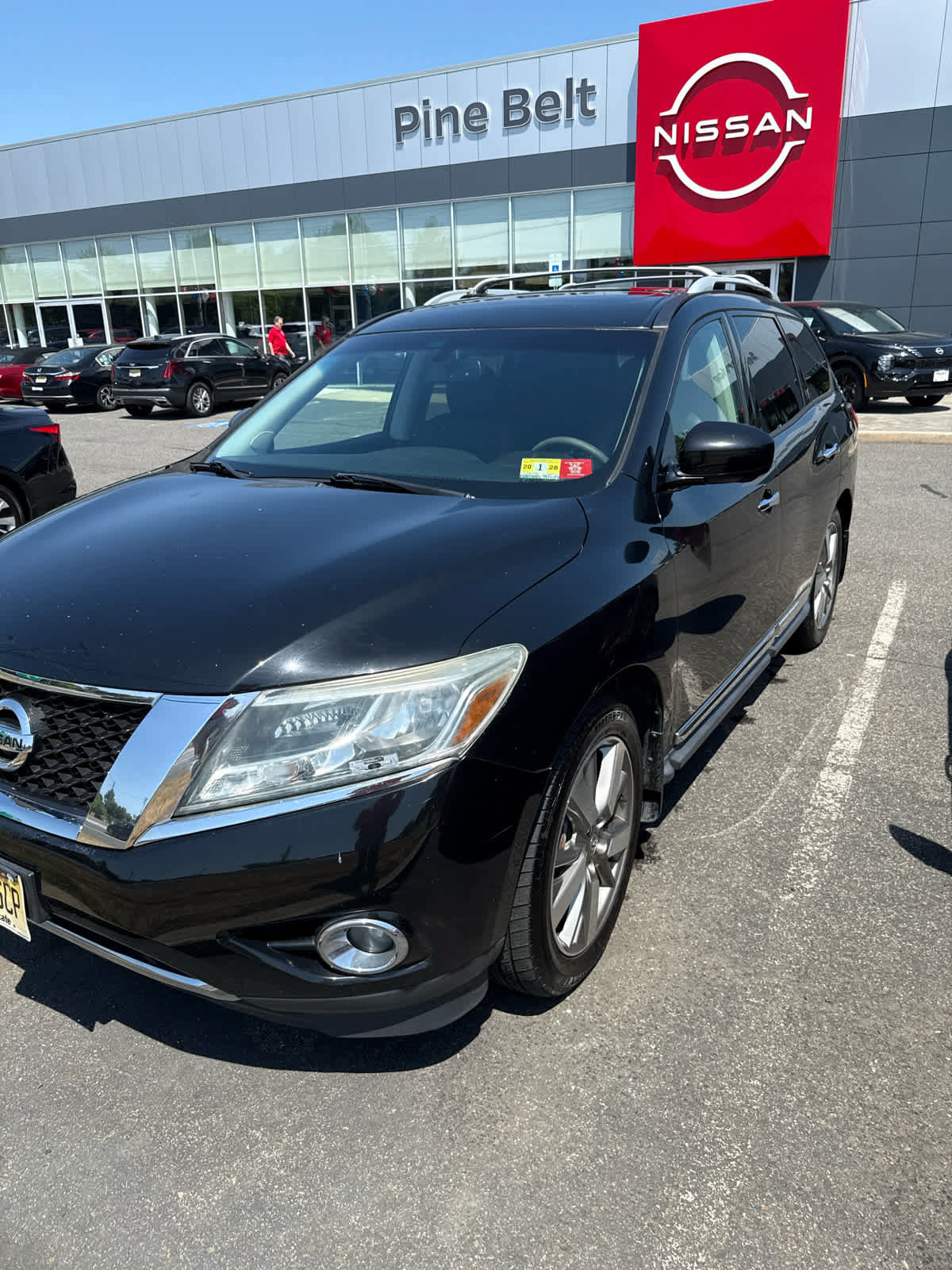 Used 2015 Nissan Pathfinder Platinum AWD/4WD image 13
