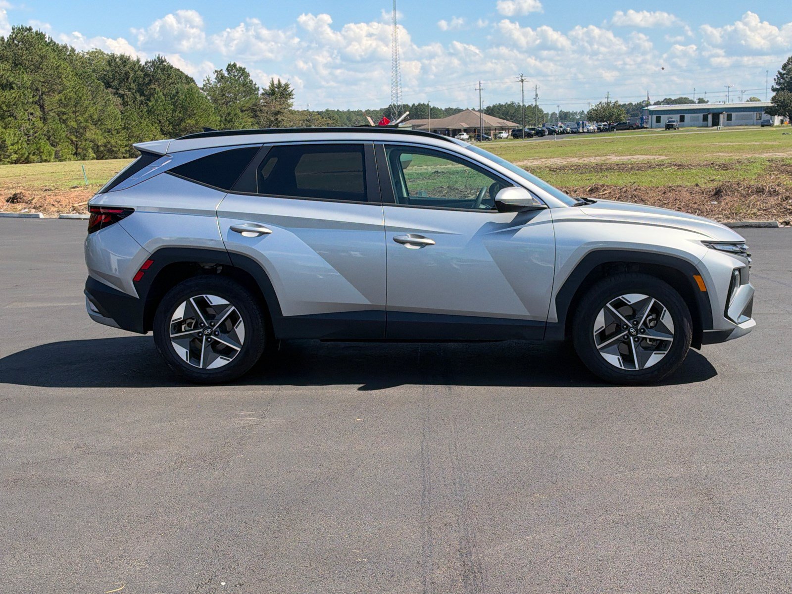Used 2025 Hyundai Tucson SEL AWD/4WD image 4