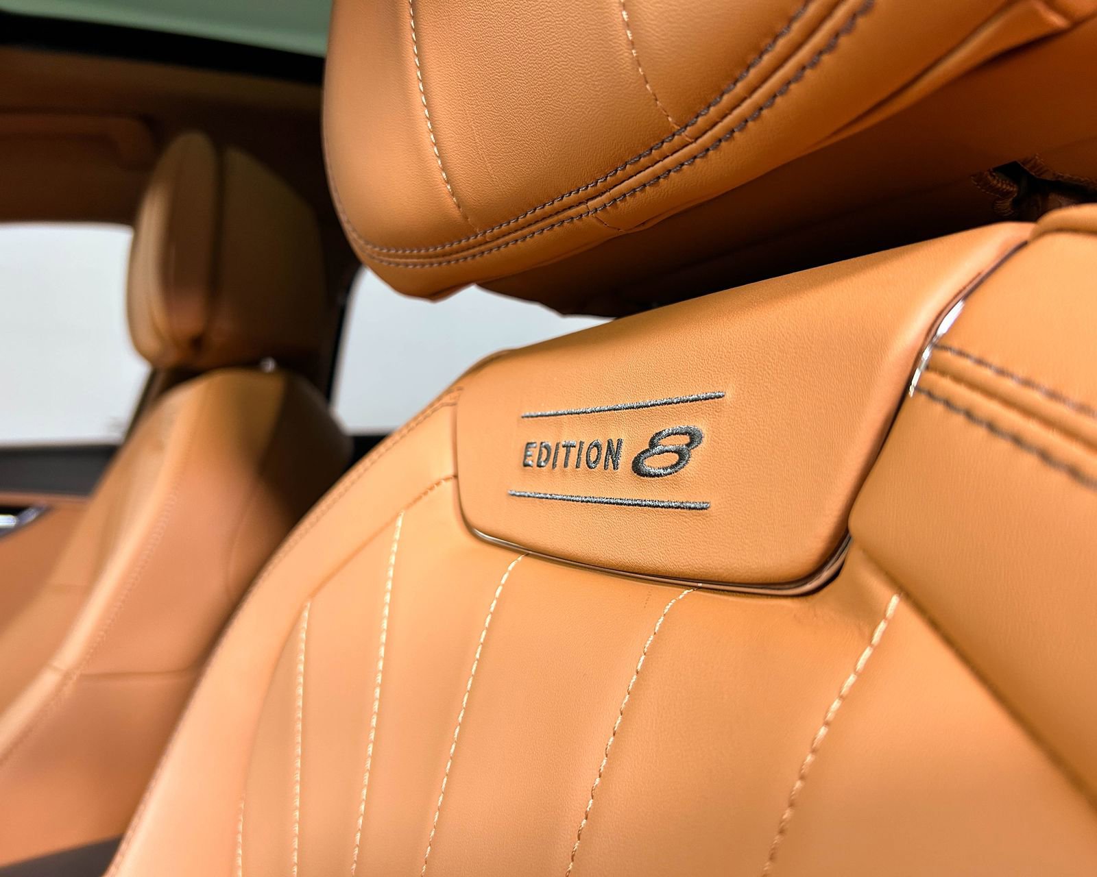 Used 2024 Bentley Flying Spur V8 image 20