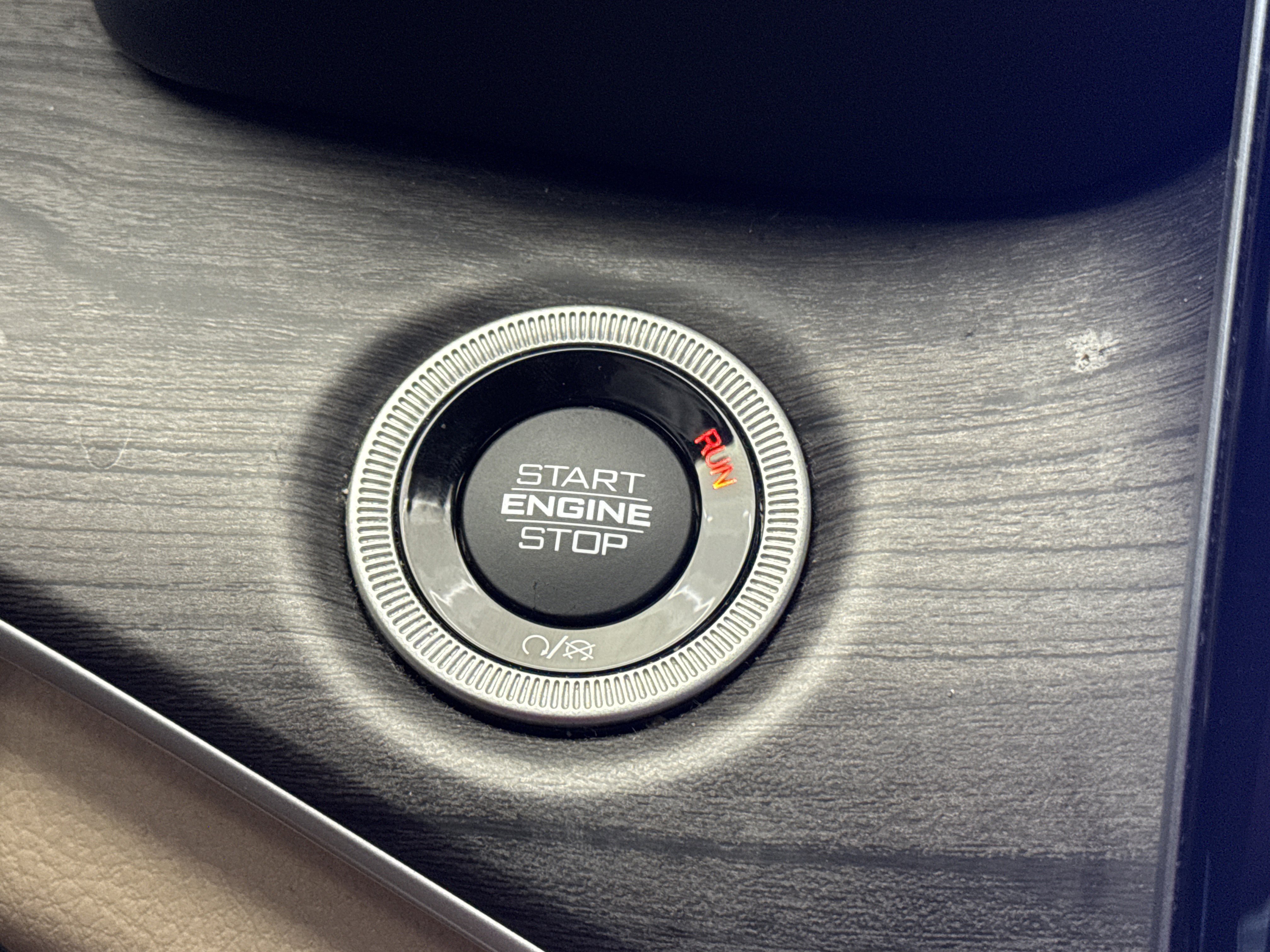 Used 2023 Jeep Grand Cherokee L Limited image 22