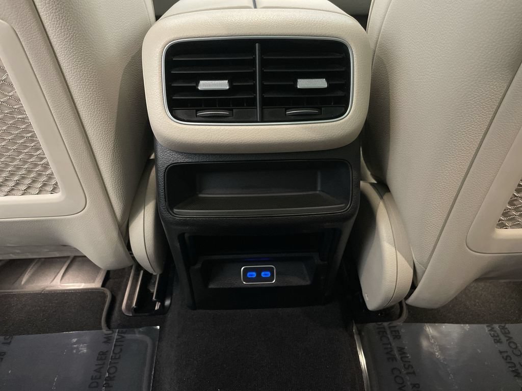 Used 2024 Mercedes-Benz GLE 350 4MATIC image 16