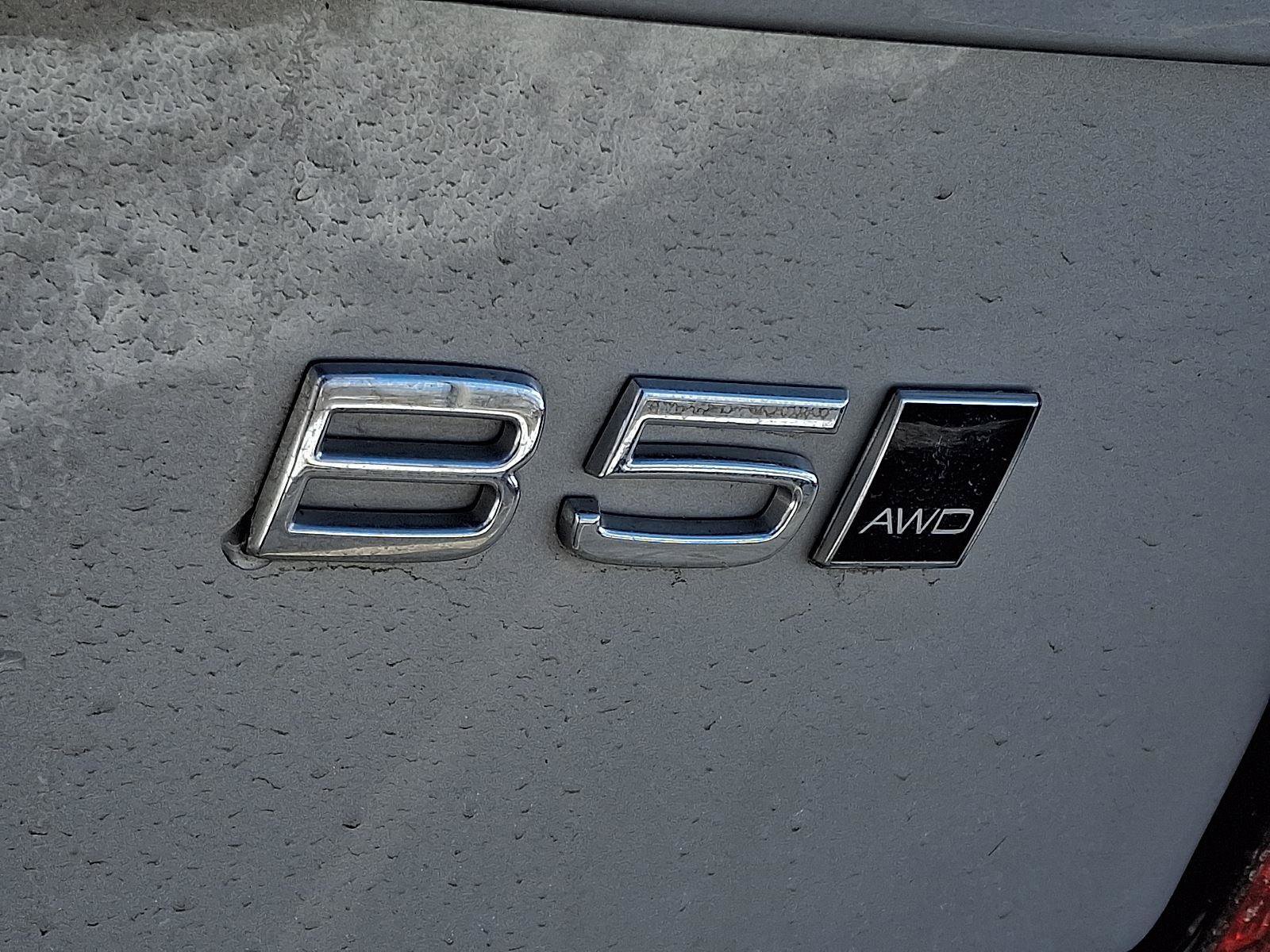 Certified 2025 Volvo XC90 B5 Plus image 32