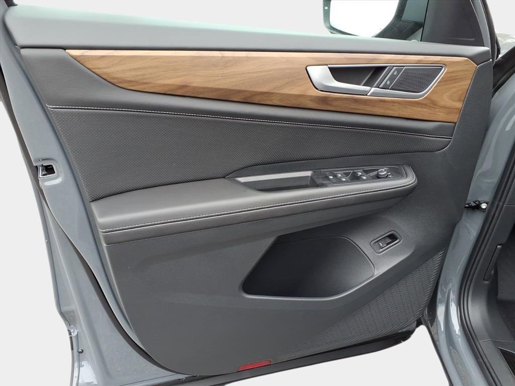 New 2026 Volkswagen Atlas SE image 9