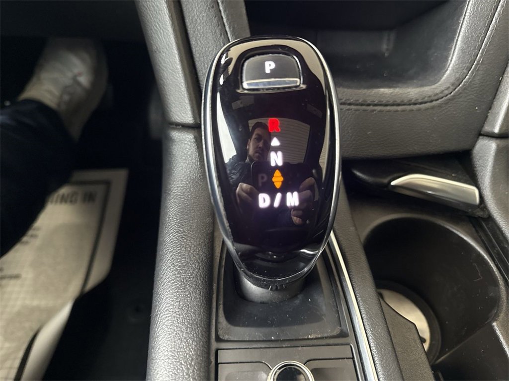 Used 2022 Cadillac XT5 Premium Luxury image 15