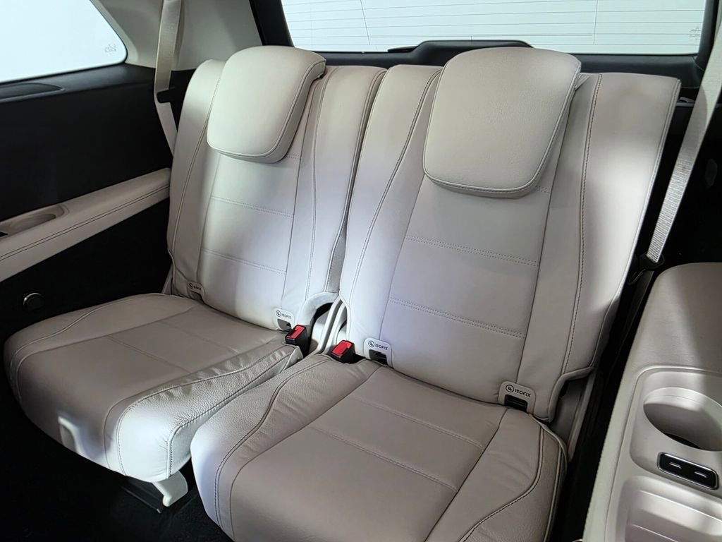 New 2026 Mercedes-Benz GLS 450 4MATIC image 14