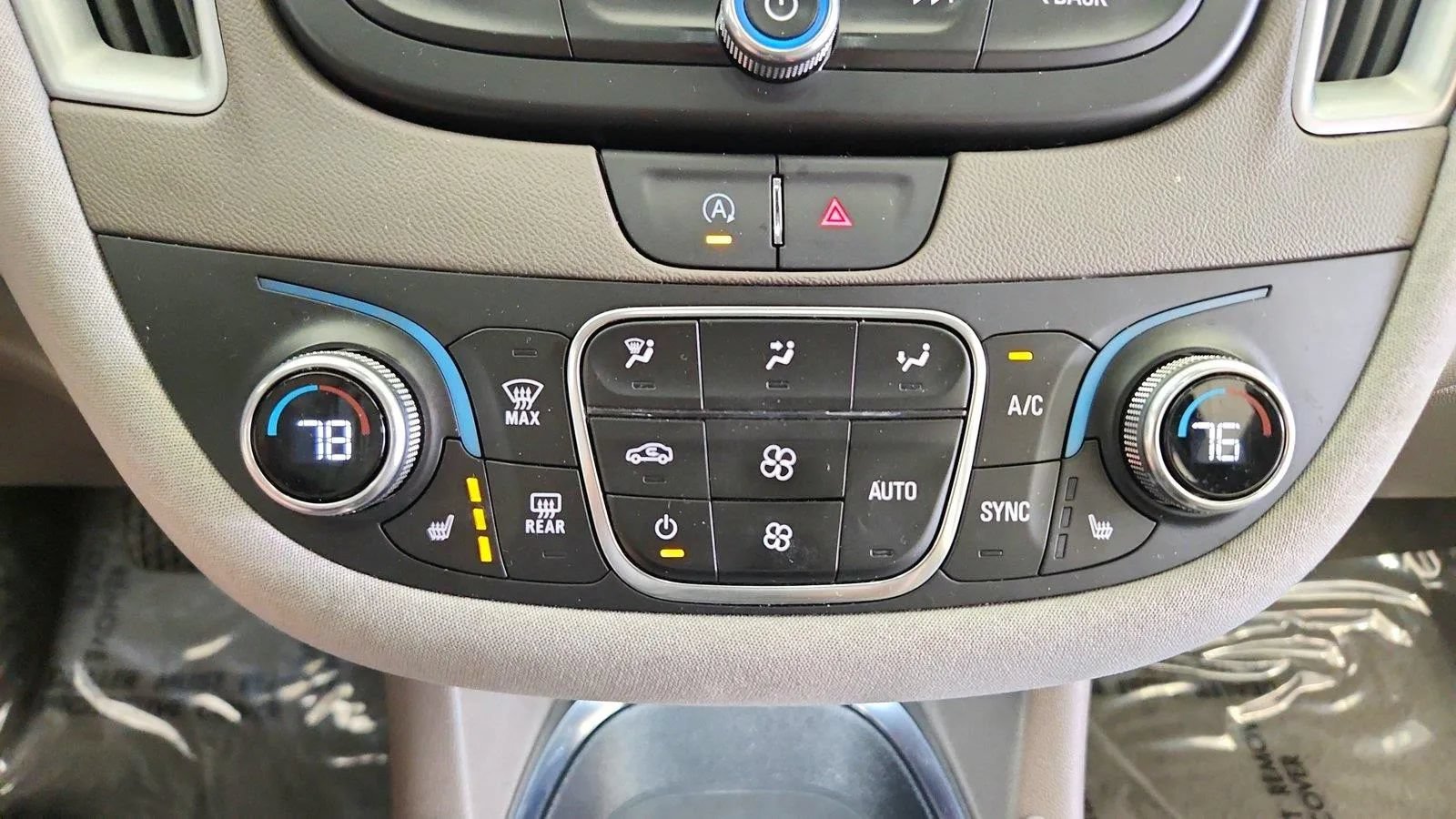 Used 2024 Chevrolet Malibu LT FWD image 22