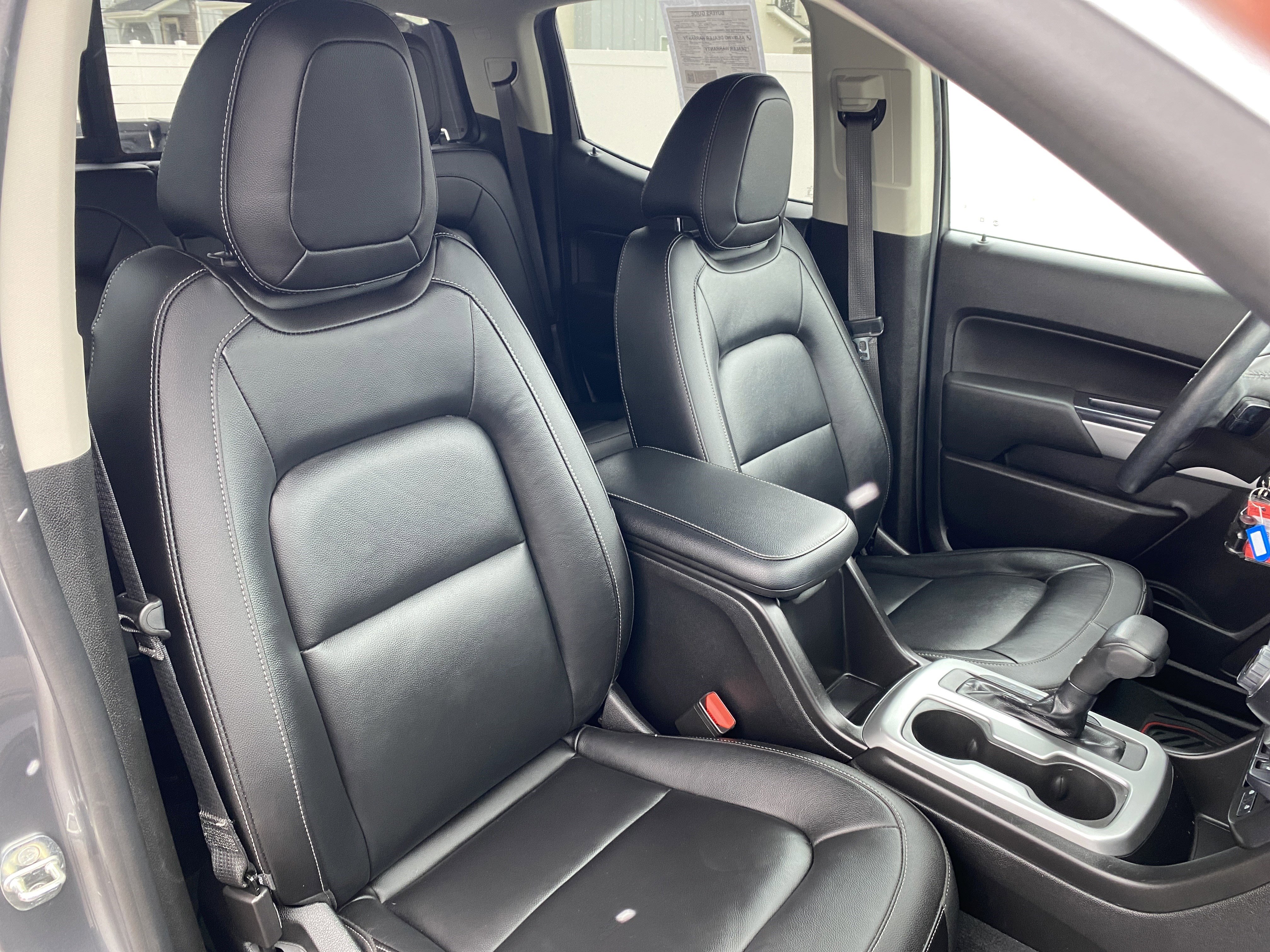 Used 2021 Chevrolet Colorado LT w/ Redline Special Edition image 21