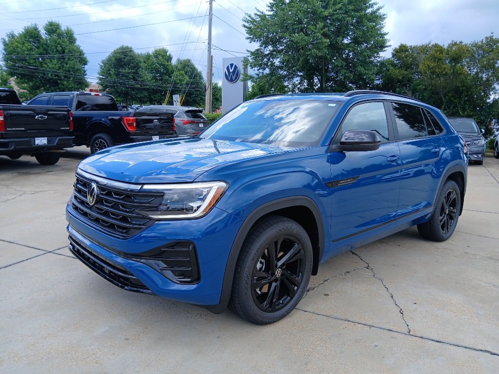 New 2026 Volkswagen Atlas Cross Sport SEL R-Line AWD/4WD image 4