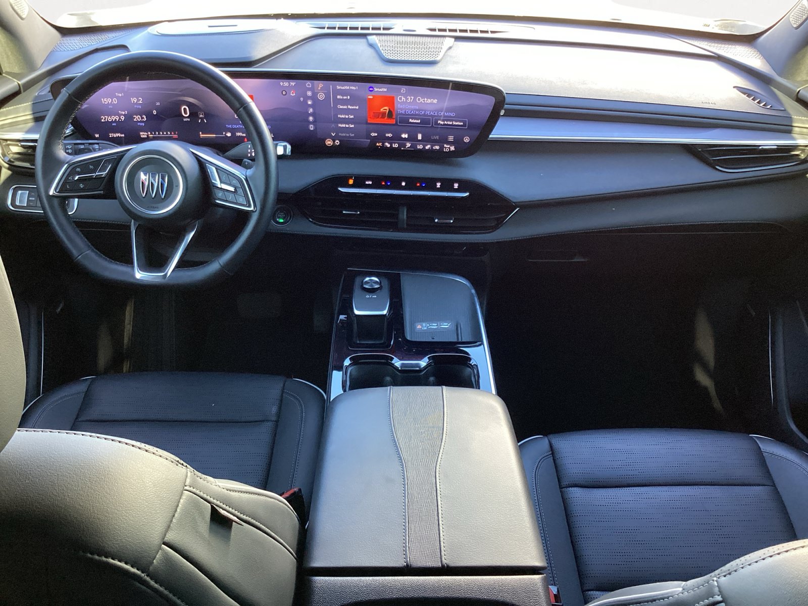 Used 2025 Buick Enclave Sport Touring FWD image 4
