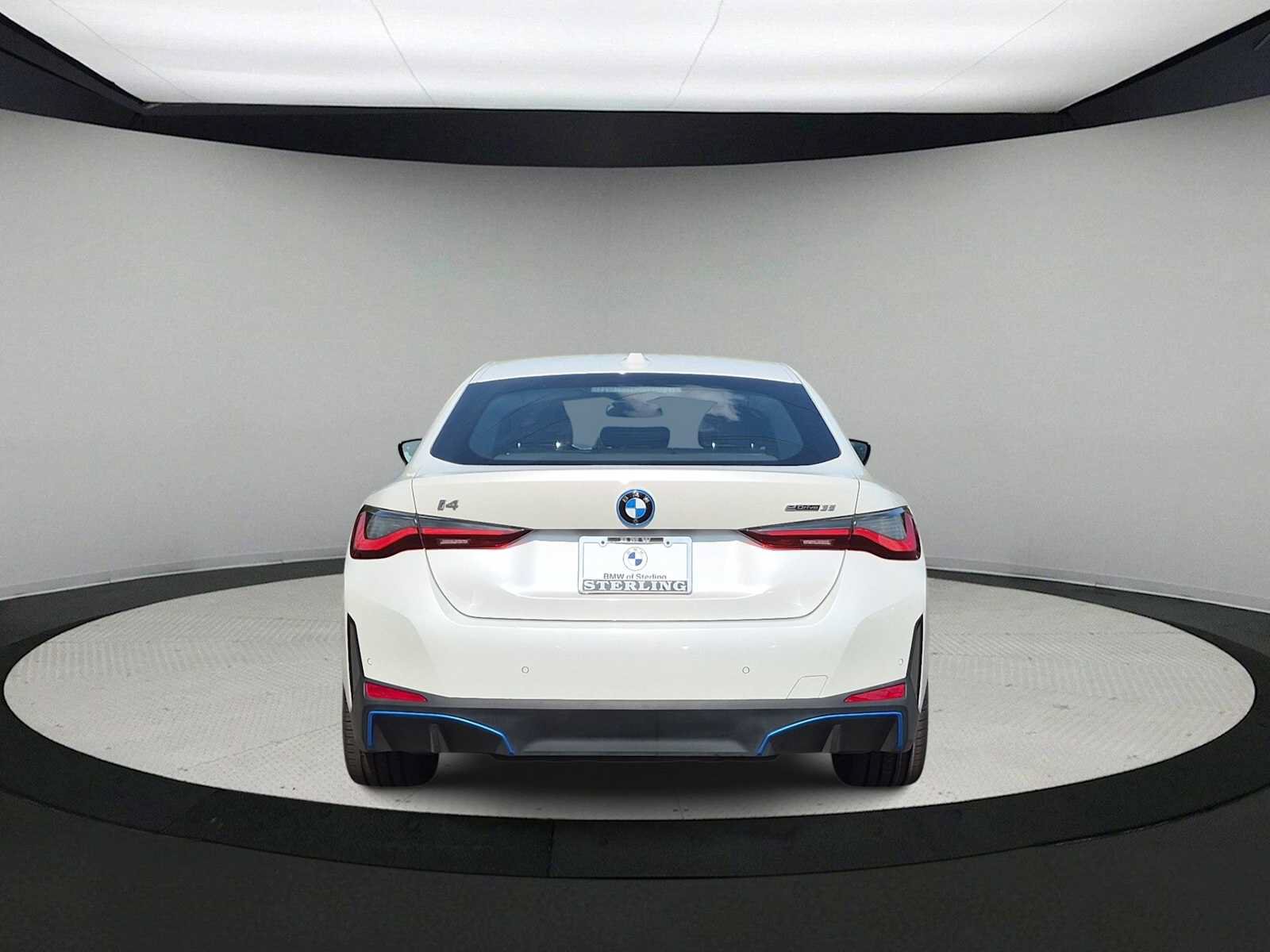 Used 2023 BMW i4 eDrive35 RWD image 7