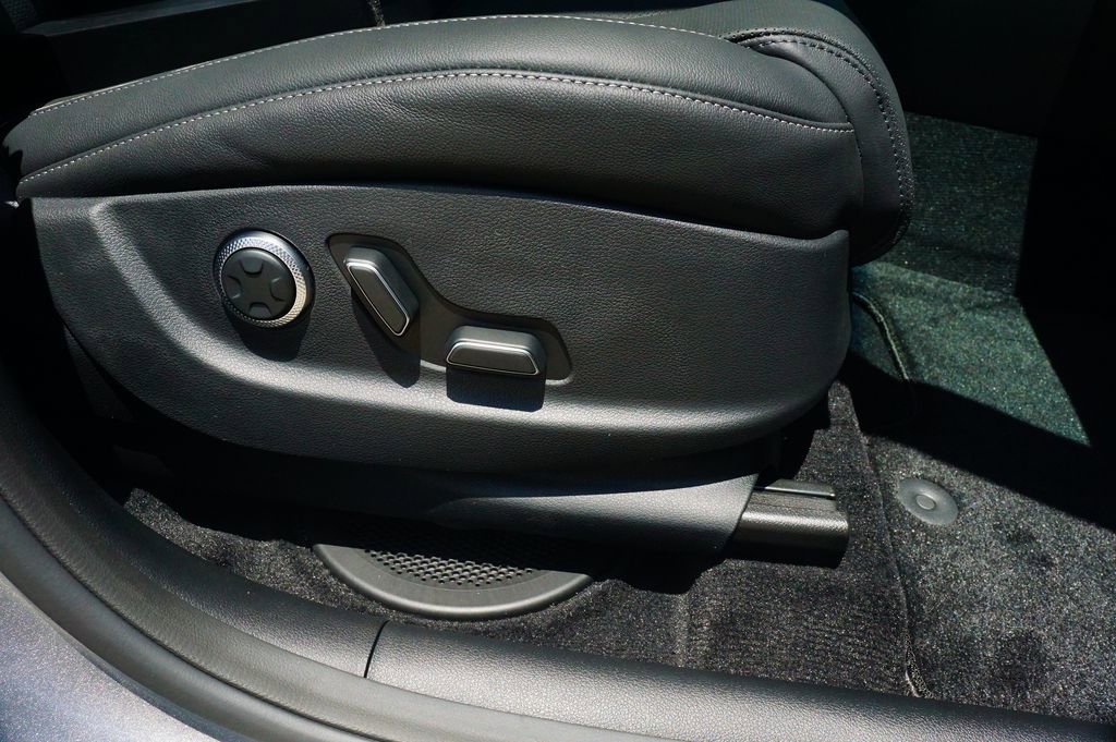 New 2025 Genesis GV80 3.5T Advanced image 24